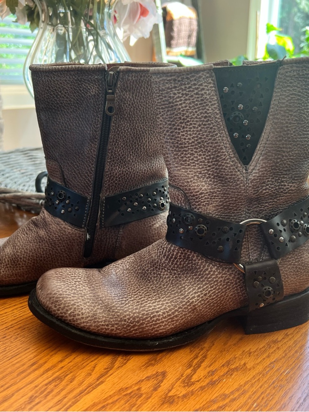 Cuadra - woman’s handmade leather boots